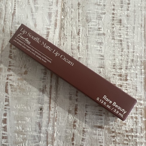 Rare beauty lip souffle matte - rare,